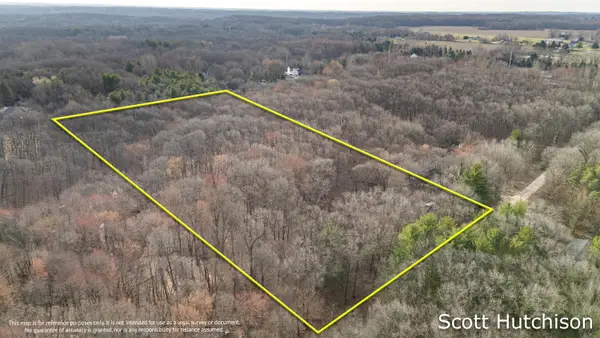 4704 Wheat Drive, Lowell, MI 49331