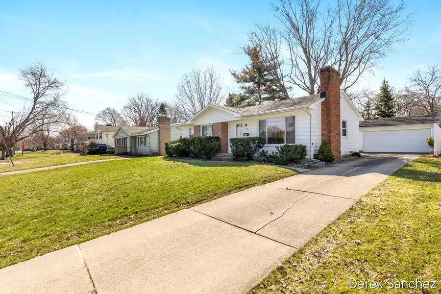 1702 Stilesgate Street Se, Grand Rapids, MI 49508 - #2