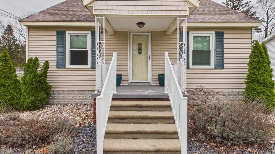 4440 Henry Street, Norton Shores, MI 49441 - #2