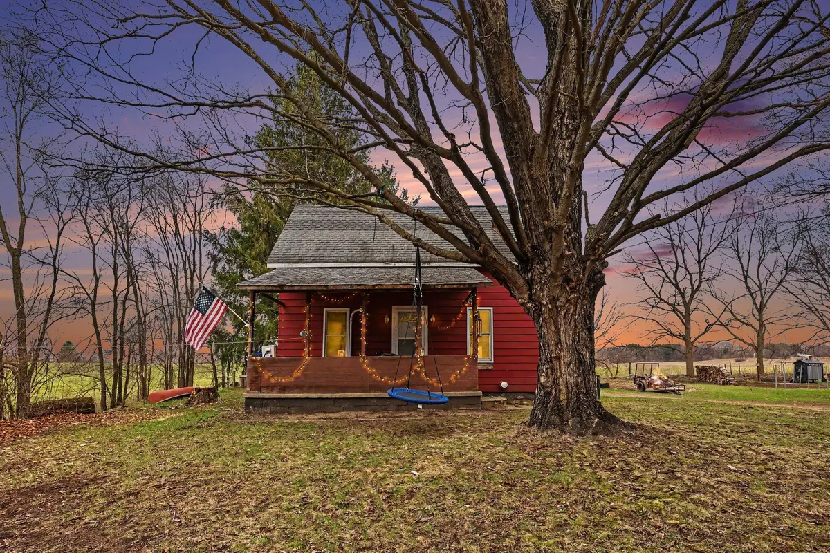 3521 S 204th Avenue, Hesperia, MI 49421 - #1