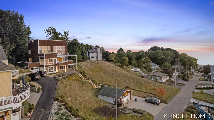 140 Prospect Street, Grand Haven, MI 49417 - #2