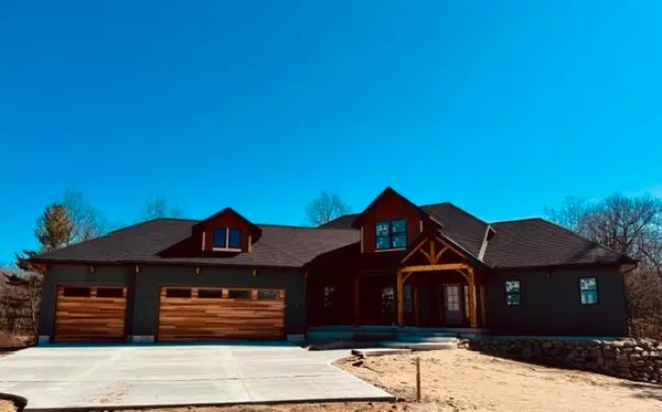 400 Sabine Drive #8, Muskegon, MI 49442