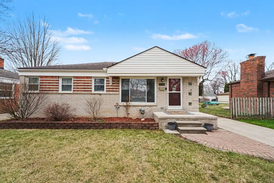 10061 Seltzer Street, Livonia, MI 48150 - #2