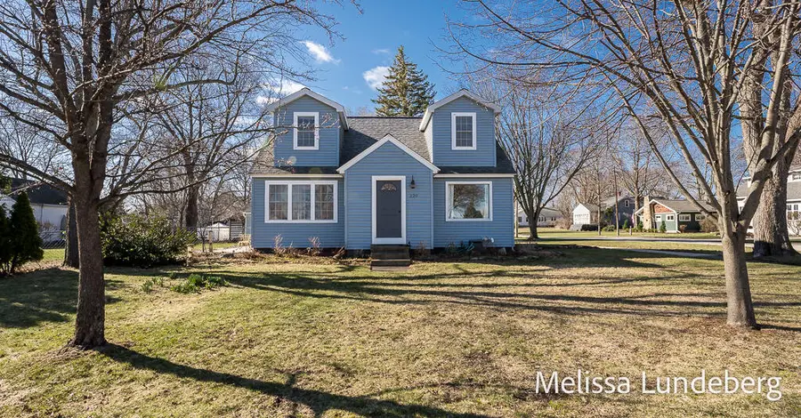 220 Barber Street, Spring Lake, MI 49456 - #3