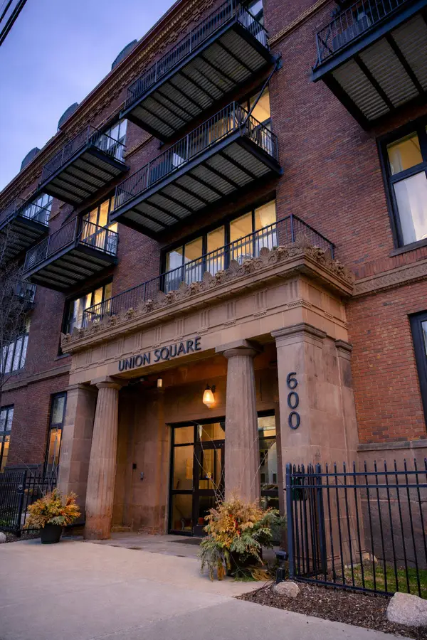 600 NW Broadway Avenue Nw #118, Grand Rapids, MI 49504