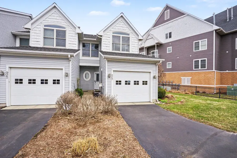 923 W Savidge Street, Spring Lake, MI 49456 - #3