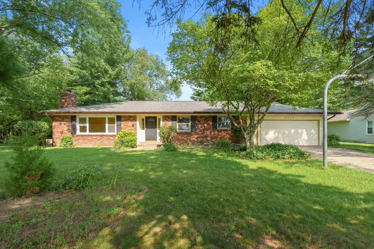 8218 N 37th Street, Richland, MI 49083 - #1