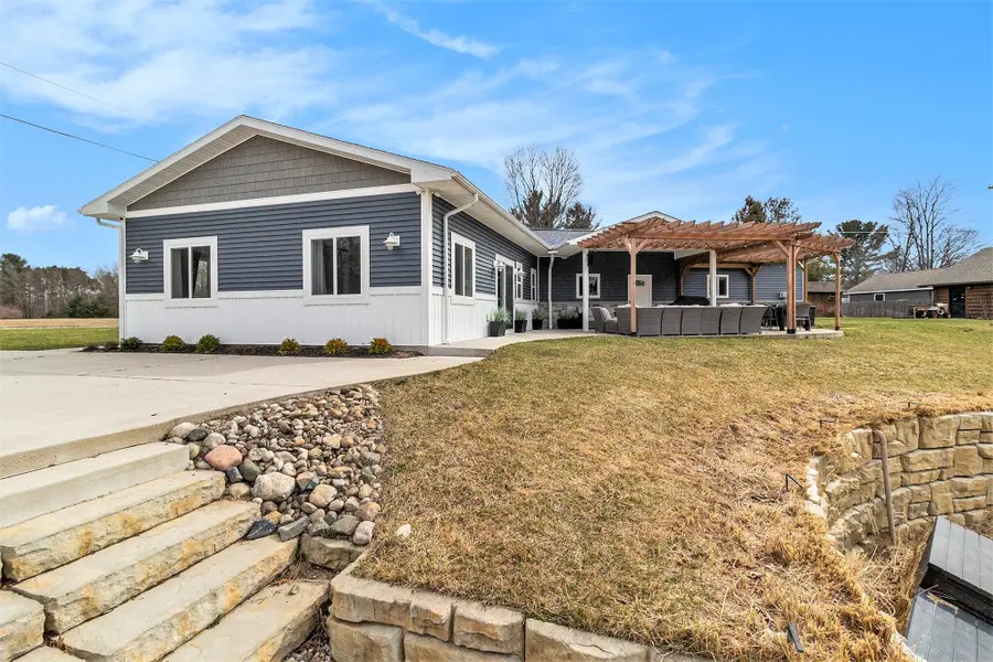 1641 N Arrowhead Drive, Mears, MI 49436 - #2