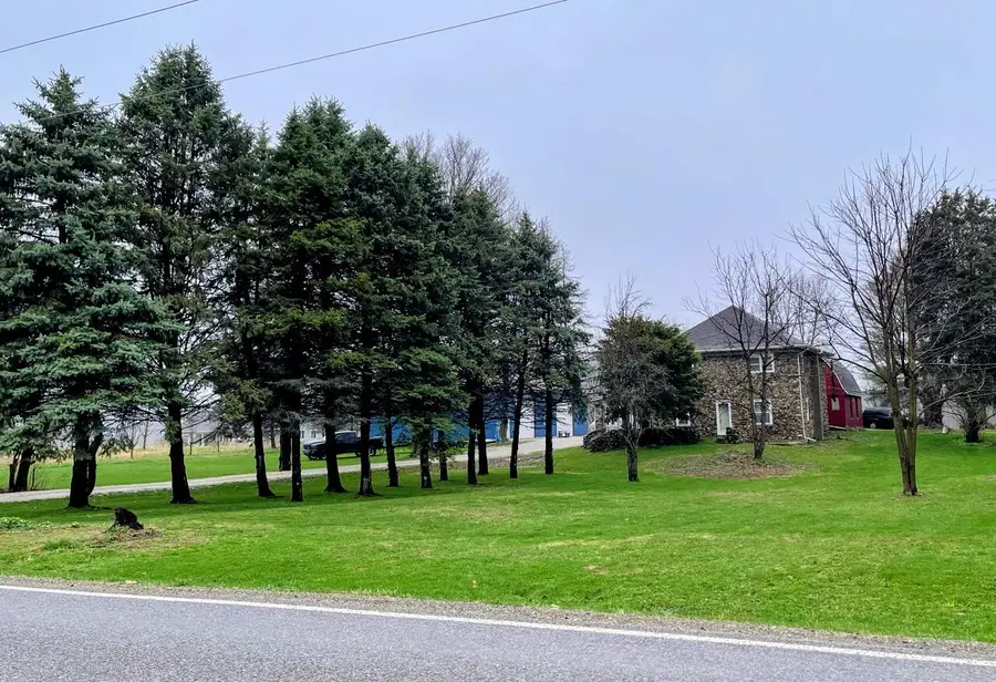 2311 E Glendora Road, Buchanan, MI 49107 - #2