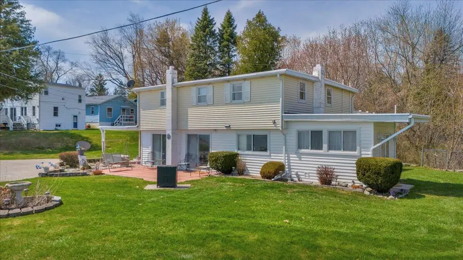 7226 Lakeview Drive, Lexington, MI 48450 - #3