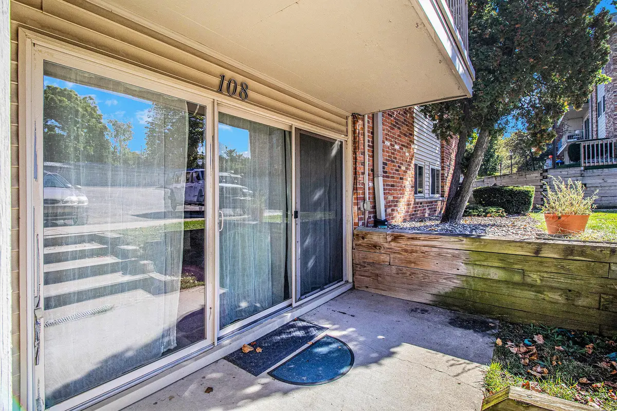 742 W Kilgore Road #108, Kalamazoo, MI 49008 - #1