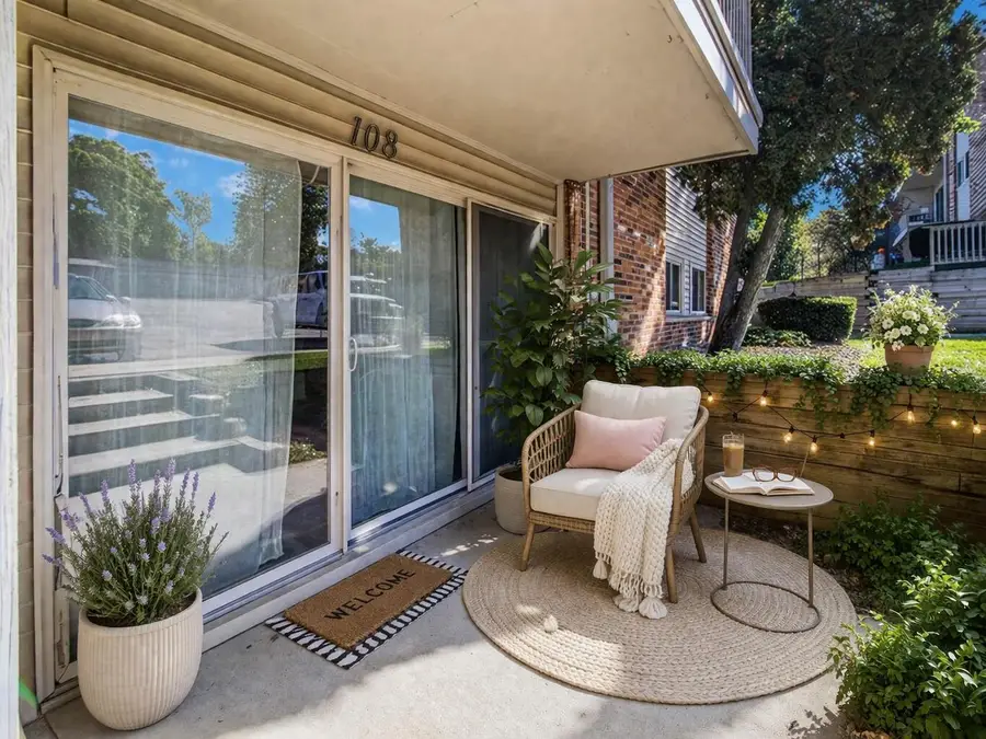 742 W Kilgore Road #108, Kalamazoo, MI 49008 - #2