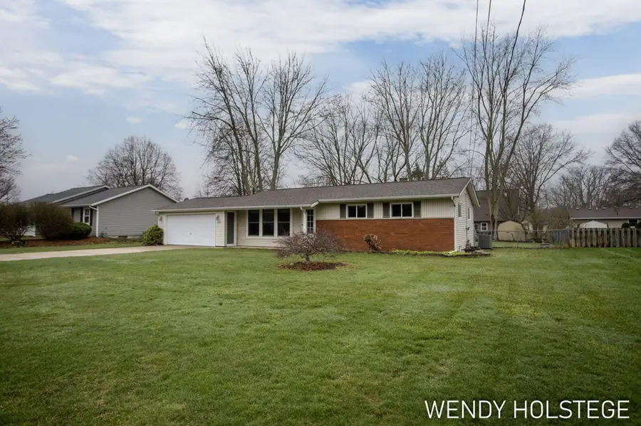 306 N 145th Avenue, Holland, MI 49424 - #2