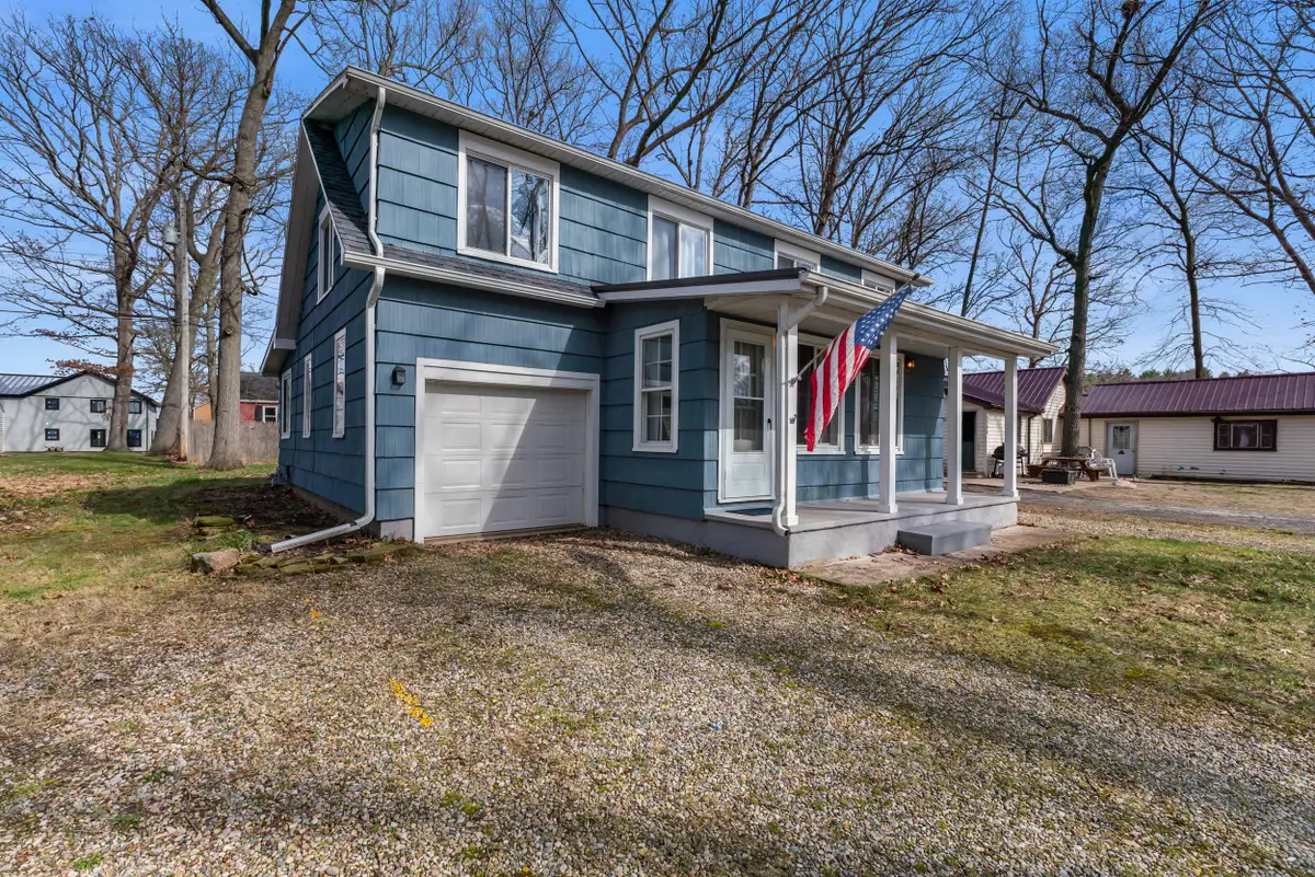 2394 Forrest Drive, Hillsdale, MI 49242 - #1