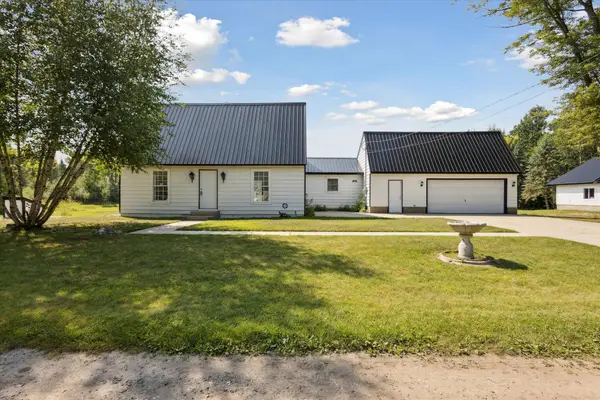 3441 Townline Road, Houghton Lake, MI 48629