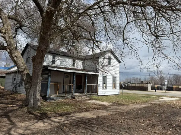 115 E 4th Street, Evart, MI 49631