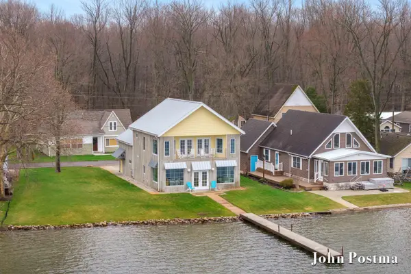 2138 Parker Drive, Wayland, MI 49348