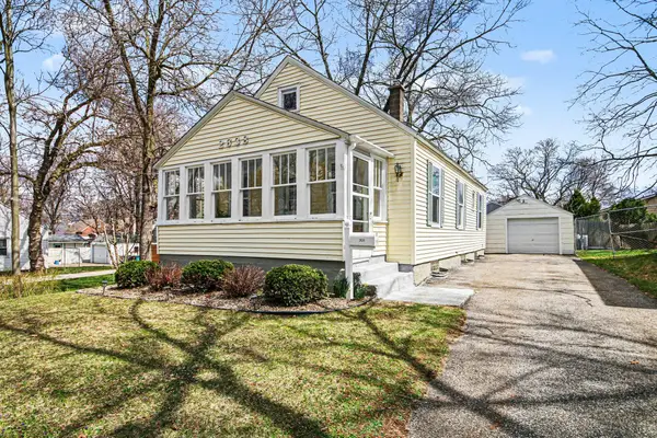 2638 Longstreet Avenue Sw, Wyoming, MI 49509