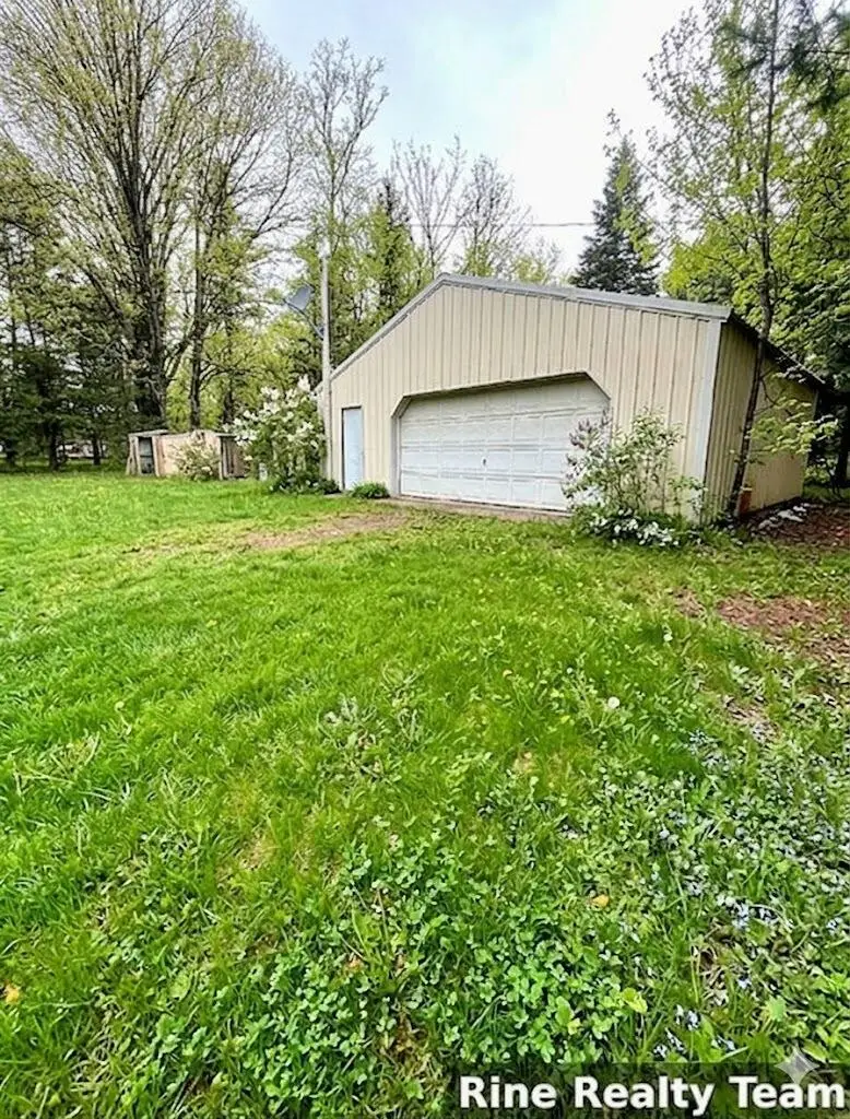 10624 W 22 1/2 Road, Mesick, MI 49668 - #2