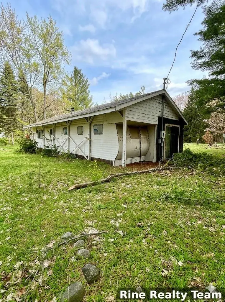 10624 W 22 1/2 Road, Mesick, MI 49668 - #3