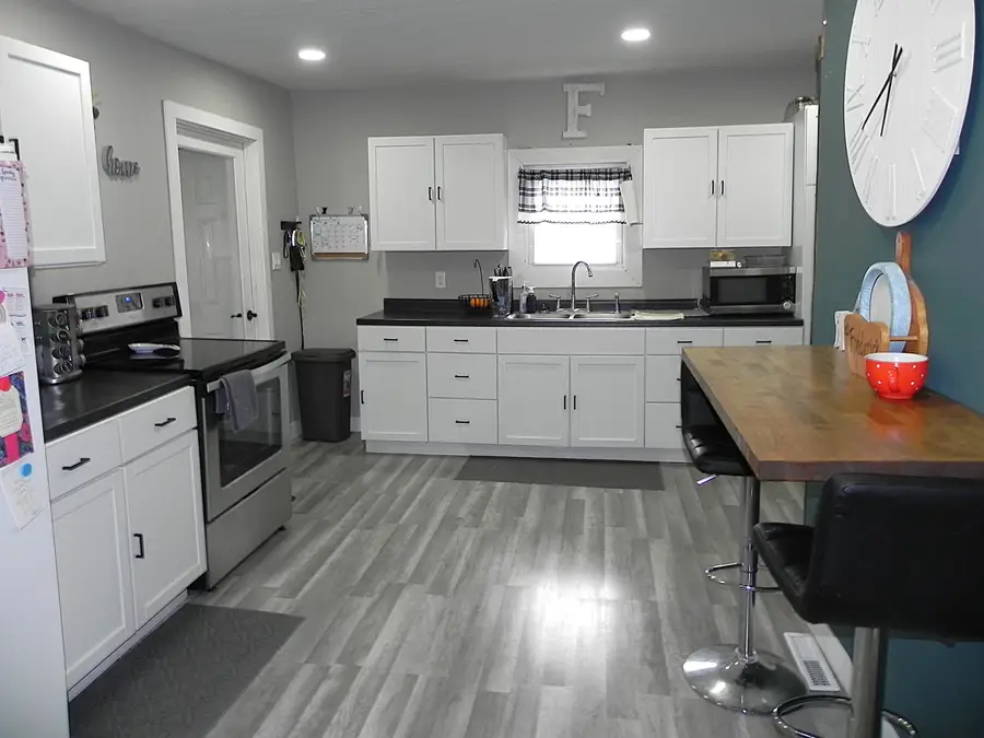 330 E Market Street, Centreville, MI 49032 - #3