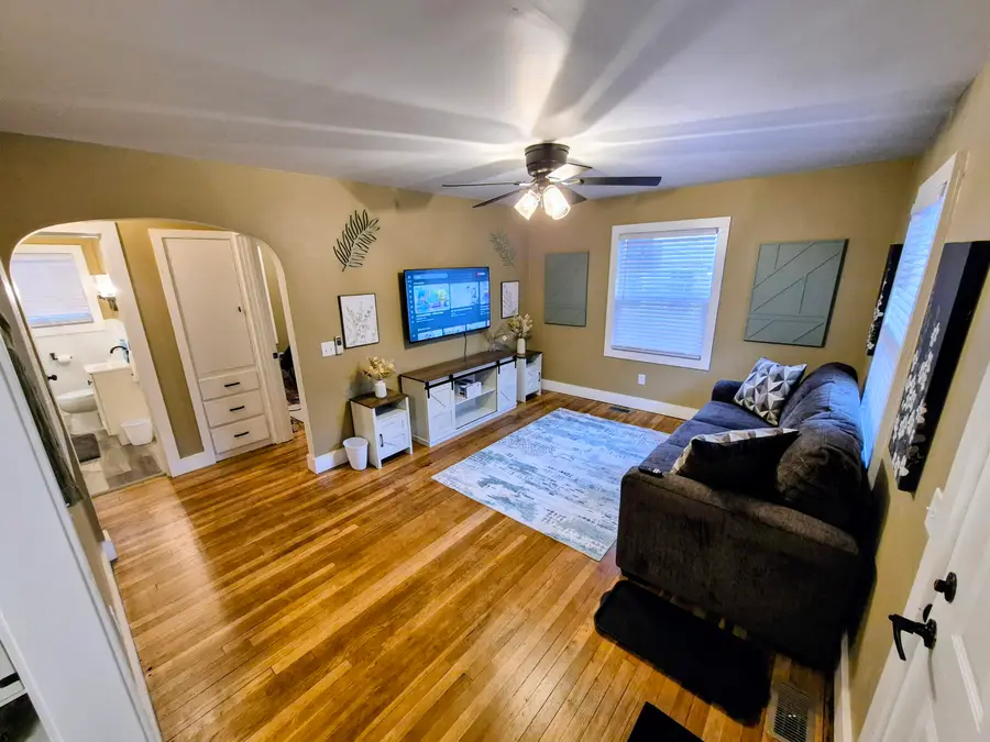 134 W Alcott Street, Kalamazoo, MI 49001 - #3