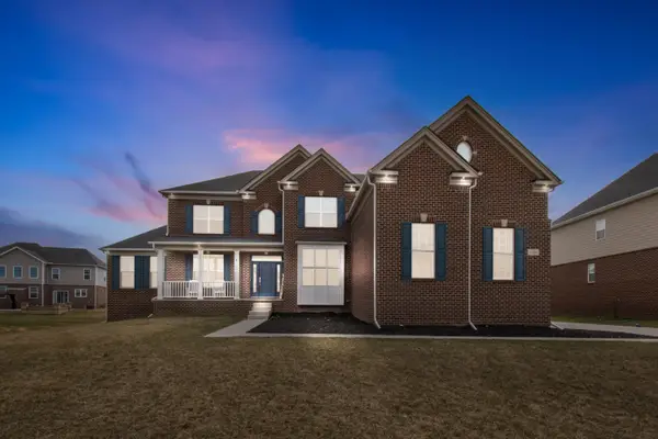 51083 Meadowlands Lane, Canton, MI 48188