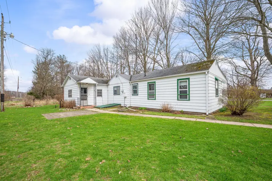 55796 92nd Avenue, Dowagiac, MI 49047 - #2