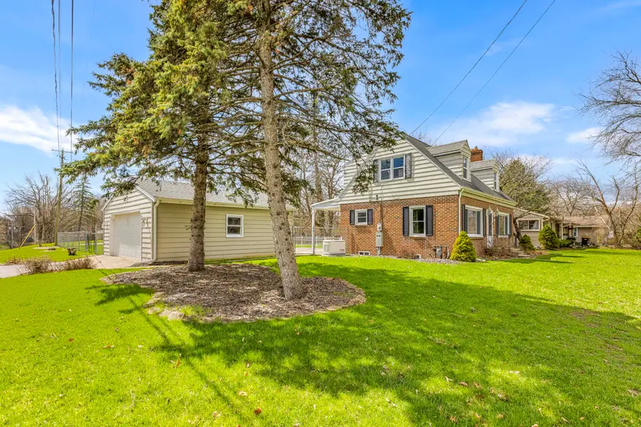 320 River Street, Hillsdale, MI 49242 - #3