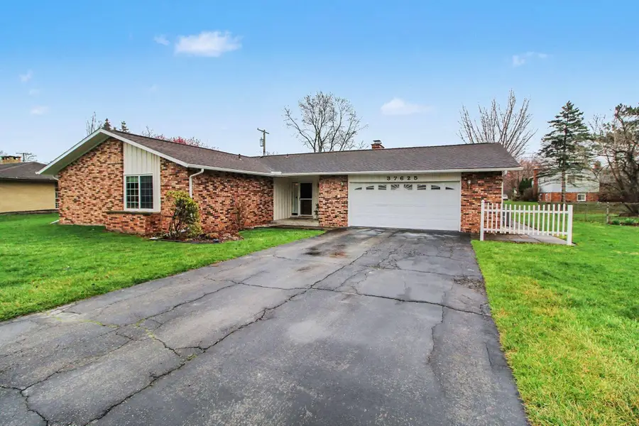 37625 Whitney Drive, Wayne, MI 48184 - #3