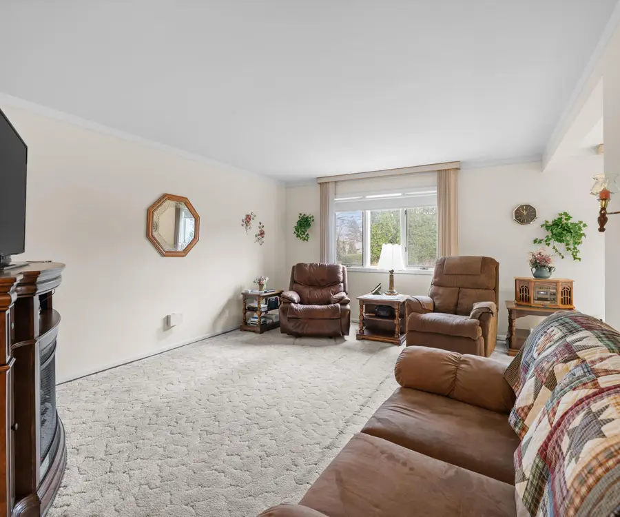 42282 E Edward Drive #258, Clinton Township, MI 48038 - #3