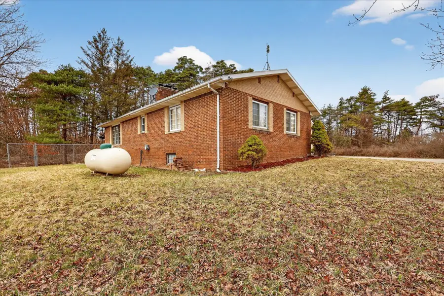 18593 30th Avenue, Barryton, MI 49305 - #2