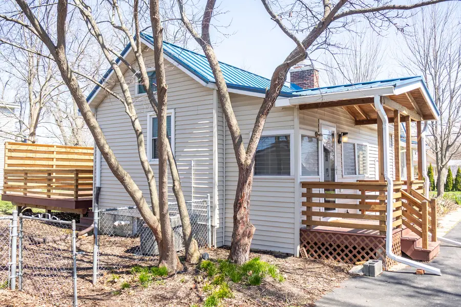 501 N Elm Street, Three Oaks, MI 49128 - #2