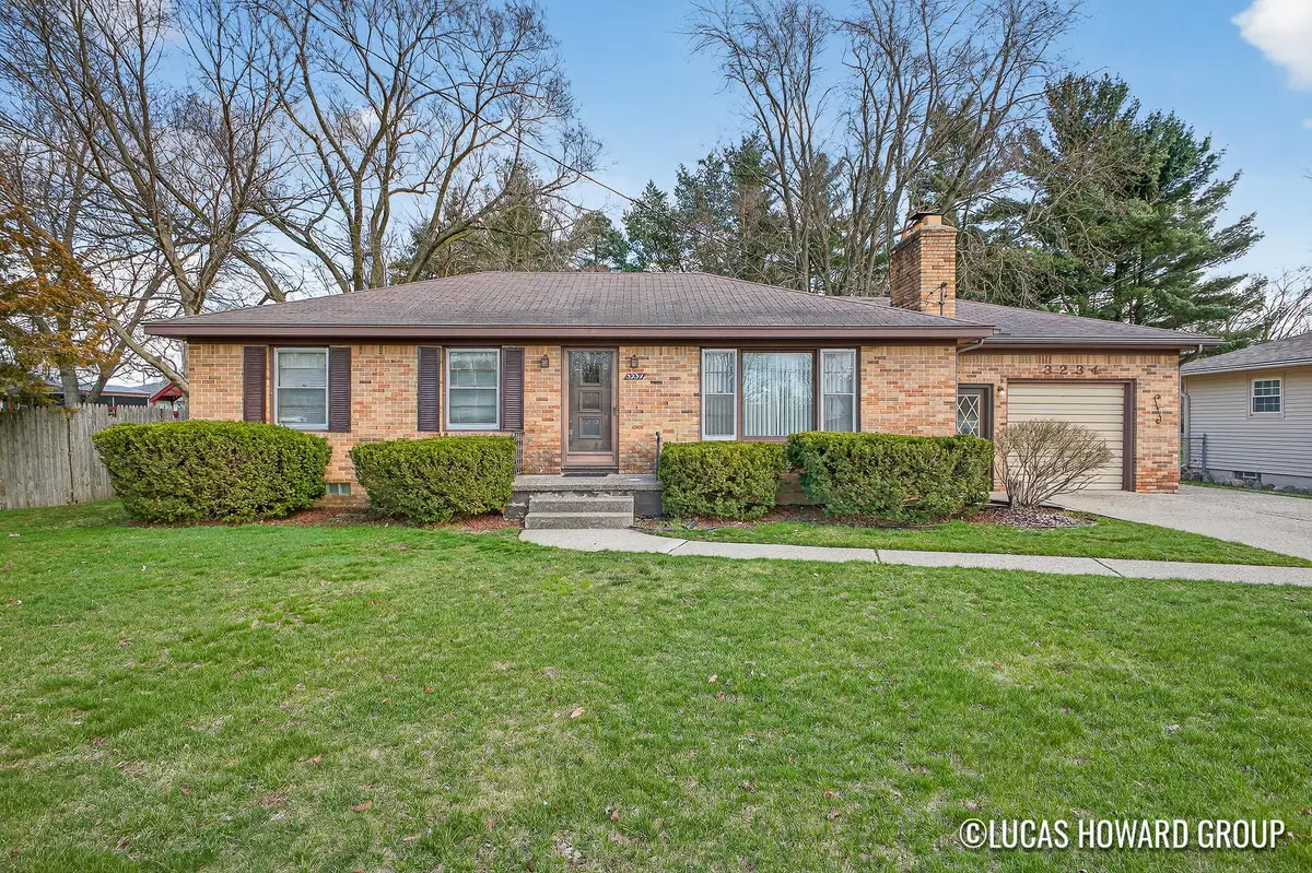 3234 Ivanrest Avenue Sw, Grandville, MI 49418 - #1