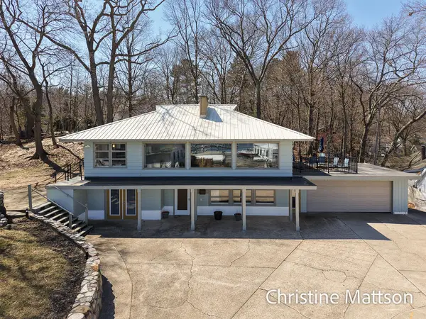 3229 Edgewater Street, Muskegon, MI 49441