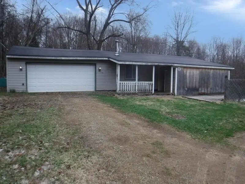 41704 6th Avenue, Bloomingdale, MI 49026 - #1