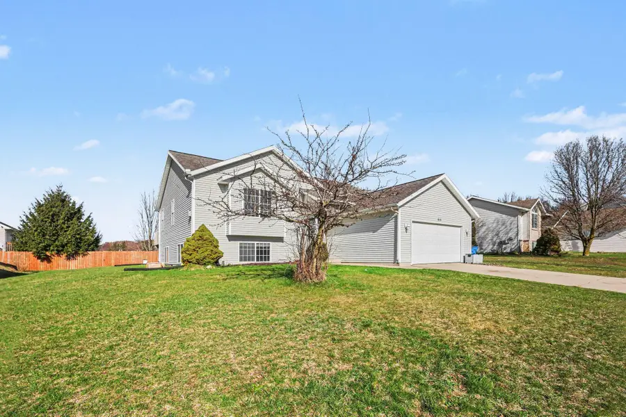 813 Valley Avenue, Fremont, MI 49412 - #3