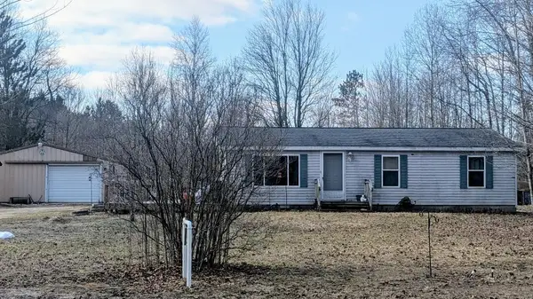 14441 Woods Trail #65, Thompsonville, MI 49683