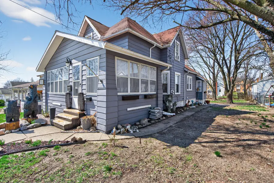 610 Chester Street, Jackson, MI 49203 - #3