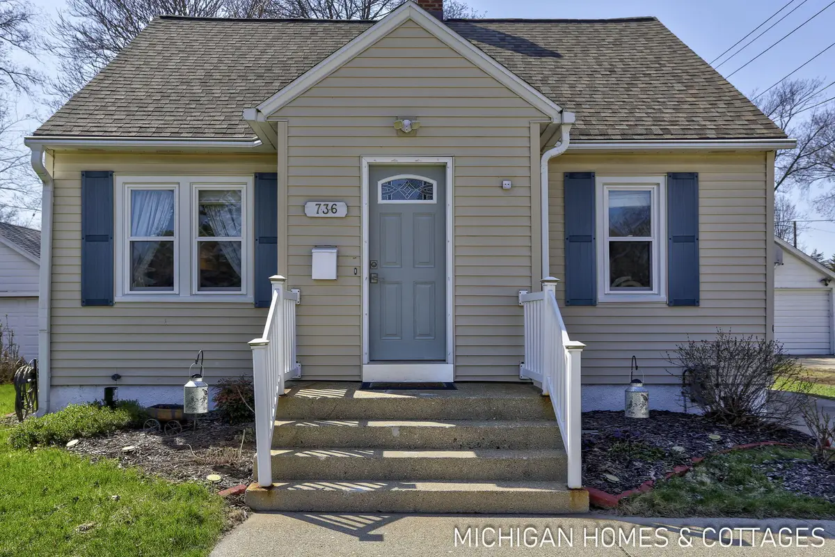 736 Lincoln Avenue, Holland, MI 49423 - #1