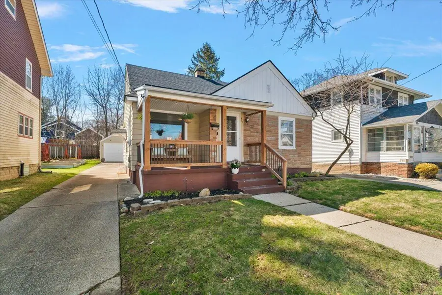 911 Van Buren Avenue Nw, Grand Rapids, MI 49504 - #2