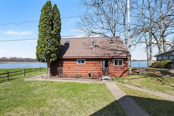 8945 Mott Drive, Jackson, MI 49201