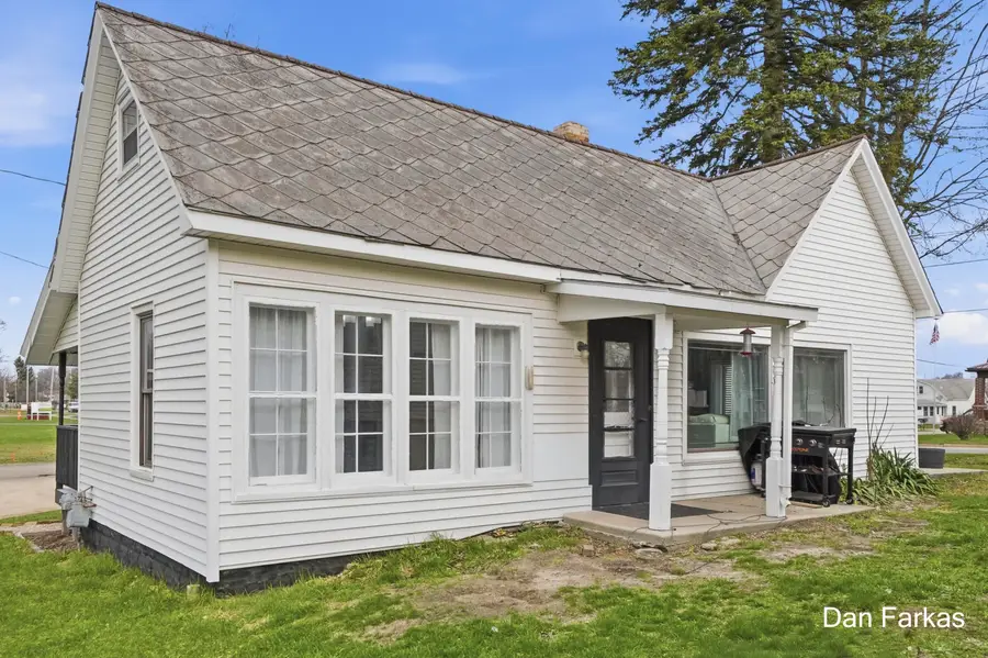 88 Muskegon Street, Cedar Springs, MI 49319 - #3