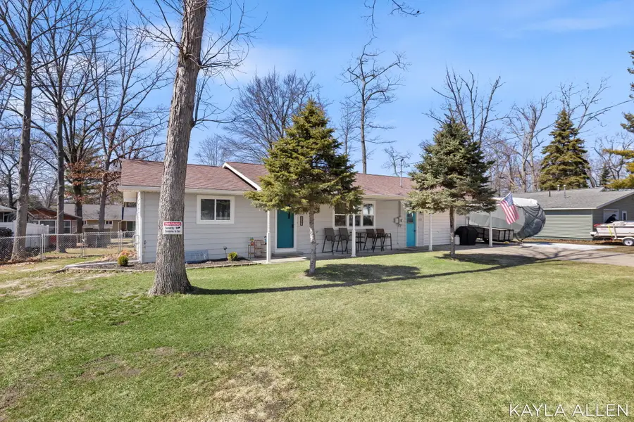 127 Maple Bluff Avenue, Prudenville, MI 48651 - #3