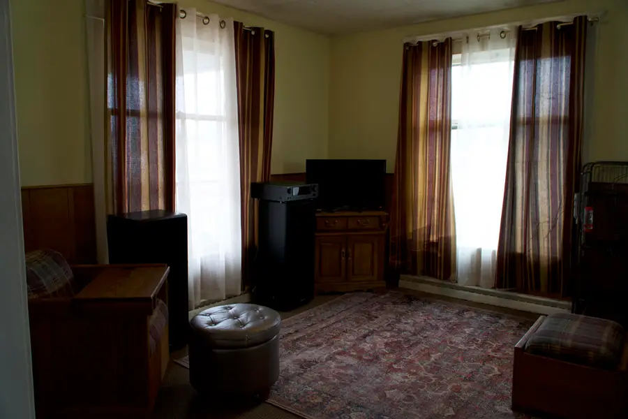 111 W Barnes Avenue, Lansing, MI 48910 - #3