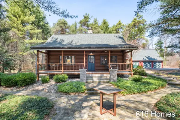 8915 Jewell Avenue Ne, Comstock Park, MI 49321