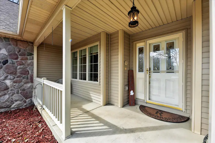 2116 Scenic Hills Drive, Jackson, MI 49201 - #2