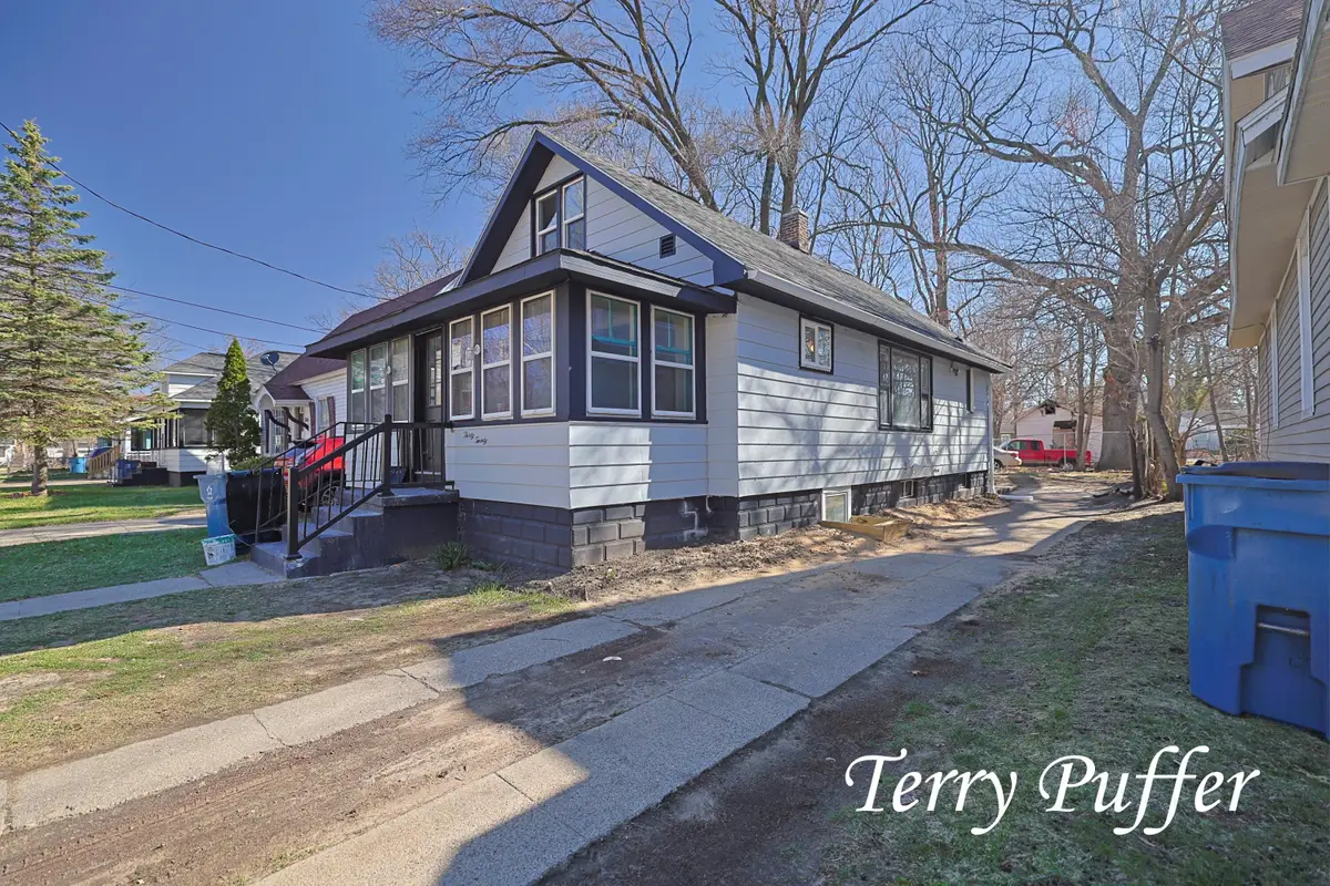 3020 Highland Street, Muskegon, MI 49444 - #1