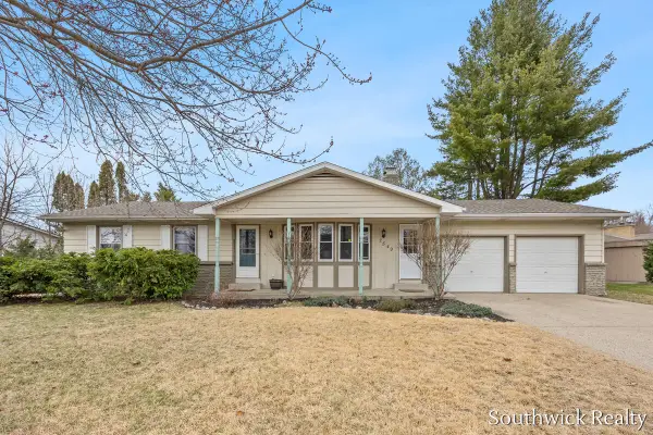 2549 Rockhill Drive Ne, Grand Rapids, MI 49525