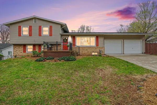 102 Elizabeth Street, Buchanan, MI 49107